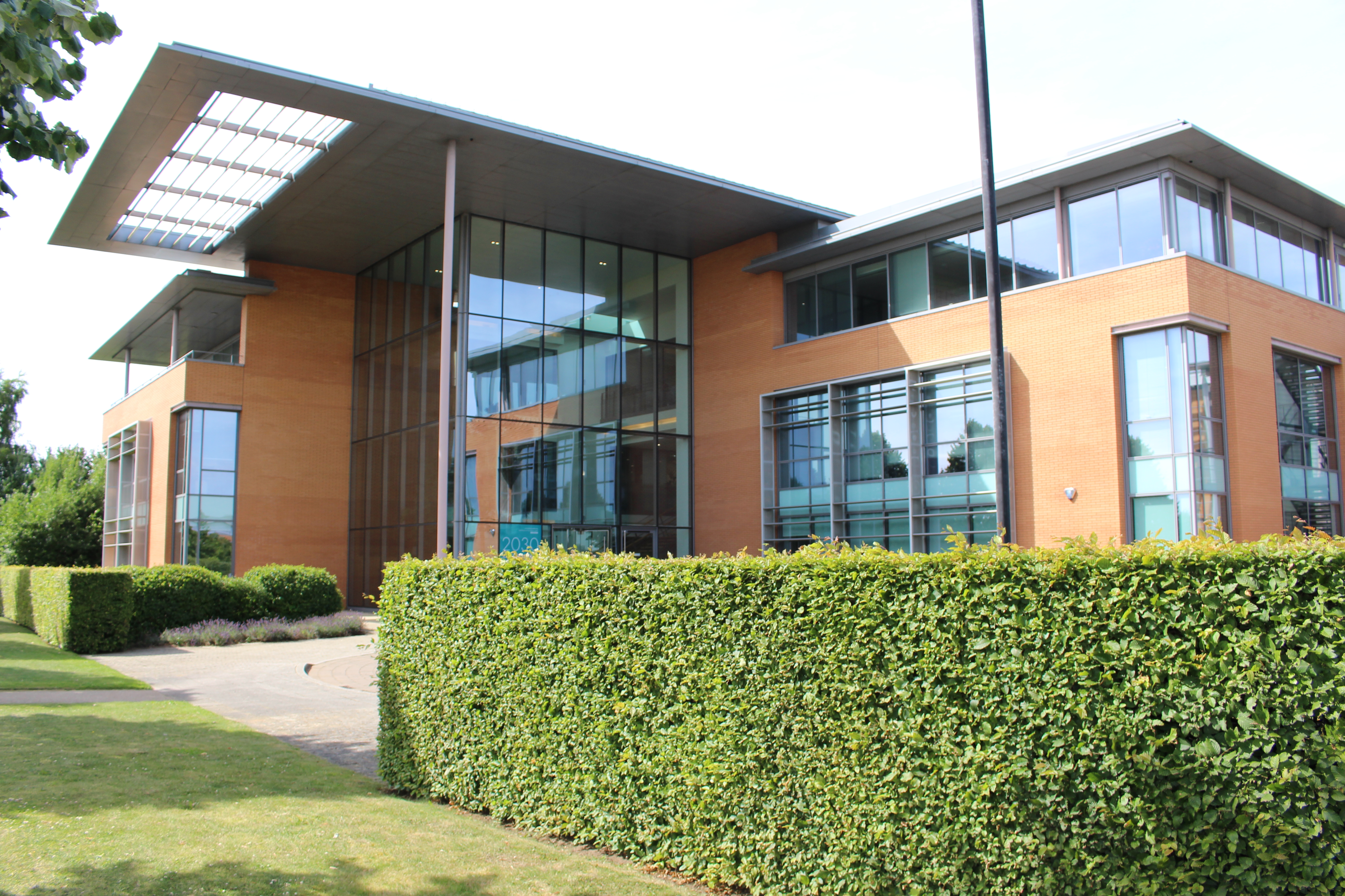 Photograph of outside of Global Graphics Software office building